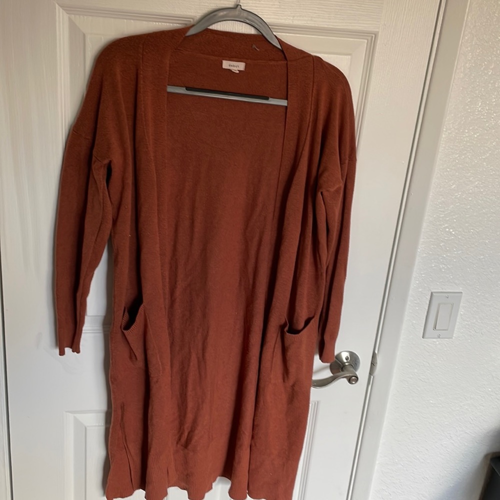 Long sleeve cardigan.